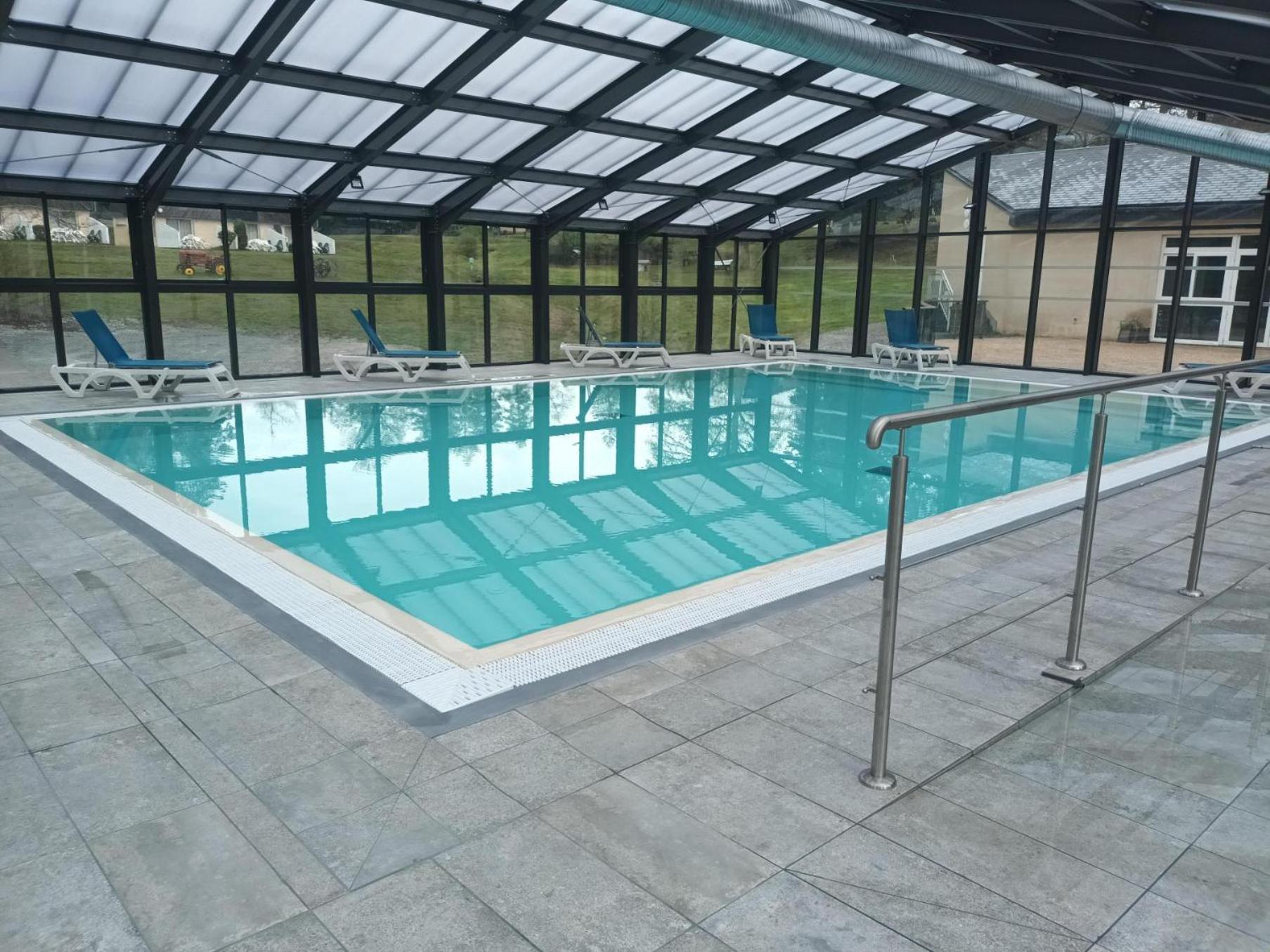 Vvf Correze Pays D'Eygurande Hotel Ngoại thất bức ảnh